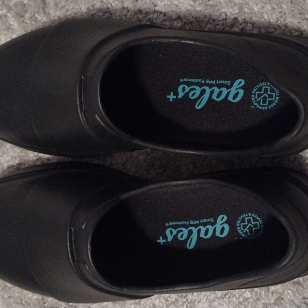 Gales nursing shoe black